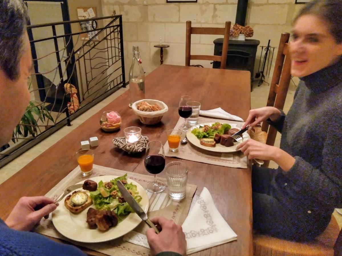 La Grange Dimiere, Pres De Tours Bed & Breakfast Saint-Genouph Bagian luar foto